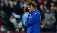 Chelsea's Italian head coach Antonio Conte gestures on the touchline during the EFL (English Football League) Cup fourth round match between West Ham United and Chelsea at The London Stadium in east London on October 26, 2016.  AFP / Ian KINGTON