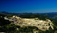 Cetate open-pit gold mine (1971-2006) near Ro?ia Montan?, Alba, Romania. (István Mihály / Wikimedia Commons) 