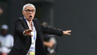 Egypt's Argentinian coach Hector Raul Cuper reacts during the 2017 Africa Cup of Nations group D football match between Egypt and Ghana in Port-Gentil on January 25, 2017. / AFP / Justin TALLIS
