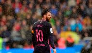 Barcelona's Argentinian forward Lionel Messi looks on during the Spanish league footbal match RC Deportivo de la Coruna vs FC Barcelona at the Municipal de Riazor stadium in La Coruna on March 12, 2017. / AFP / MIGUEL RIOPA
