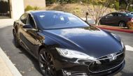 A Tesla Model S  is seen during a Tesla event in Palo Alto, October 14, 2015 (REUTERS / Beck Diefenbach) 