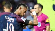 Paris Saint-Germain's Brazilian forward Neymar walks on the pitch prior to the French L1 football match Paris Saint-Germain (PSG) vs Toulouse FC (TFC) at the Parc des Princes stadium in Paris on August 20, 2017. / AFP / bertrand GUAY

