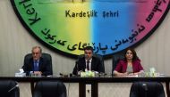 Kirkuk provincial Governor, Najm al-Din Karim (L), takes part in vote at the Kirkuk Governorate Council on August 29, 2017, over the participation of Kirkuk in Kurdistan's independence referendum.  AFP / Marwan Ibrahim