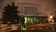 Police officers stand guard outside the supermarket in Kalinina Square after an explosion in St. Petersburg, Russia on December 27, 2017. A total of nine people were injured after an explosion hit a store in St. Petersburg, Russia. (Sergey Mihailicenko - 