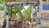 Indian police stand outside Jodhpur Central Jail where Bollywood actor Salman Khan is detained in Jodhpur on April 6, 2018.  / AFP /