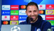 Schalke's German headcoach Domenico Tedesco attends a press conference on the eve of the UEFA Champions League group D football match Schalke 04 against Galatasaray Istanbul in Gelsenkirchen, western Germany on November 5, 2018. AFP / Patrik Stollarz
