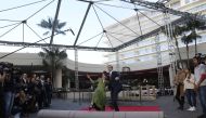 Sandra Oh and Andy Samberg, hosts of the 76th Annual Golden Globe Awards, roll out the red carpet during a preview day at The Beverly Hilton Hotel on January 3, 2019 in Beverly Hills, California. Kevork Djansezian/Getty Images/AFP 