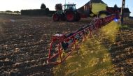 French farmer Nicolas Denieul sprays Roundup 720 glyphosate herbicide produced by US agrochemical giant Monsanto, on a field of no-till corn in Piace, northwestern France on May 11, 2018, AFP / Jean-Francois Monier 