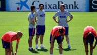 Atletico Madrid's Argentinian coach Diego Simeone (C) attends a training session at the club's training ground in Majadahonda outside of Madrid on May 16, 2019.   AFP / JAVIER SORIANO