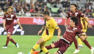 FC Barcelona's forward Carles Perez (C) scores a goal during the Rakuten Cup football match between Vissel Kobe and FC Barcelona, in Kobe on July 27, 2019. (AFP / Kazuhiro NOGI)