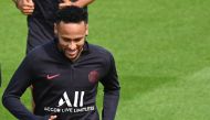 Paris Saint-Germain's Brazilian forward Neymar attends a training session of French L1 football club Paris Saint-Germain in Saint-Germain-en-Laye, near Paris, on August 10, 2019. / AFP / DOMINIQUE FAGET