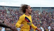 FC Barcelona's Antoine Griezmann reacts during the second half of the La Liga-Serie A Cup match between SSC Napoli and FC Barcelona on August 10, 2019 at Michigan Stadium in Ann Arbor, Michigan. (AFP / JEFF KOWALSKY)