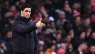 Arsenal's Spanish head coach Mikel Arteta shouts instructions to his players from the touchline during the English Premier League football match between Arsenal and Sheffield United at the Emirates Stadium in London on January 18, 2020. AFP / Daniel LEAL-