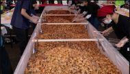 Picture from The Guinness World Records site of the current record holder of World’s largest serving of fried chicken (Karafesu Project Council ) that weighs 1,667.301 KG