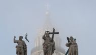 The dome of Saint Peters’ Basilica is seen covered in fog, Saint Peters Square at the Vatican, November 14, 2018. Reuters / Max Rossi