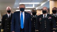 US President Donald Trump wears a mask as he visits Walter Reed National Military Medical Center in Bethesda, Maryland' on July 11, 2020. / AFP / ALEX EDELMAN