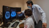 A platform called RadVid-19 that identifies lung injuries through artificial intelligence is helping Brazilian doctors detect and diagnose the new coronavirus, which already infected 2,6 million people across the world and killed 91,000 in the country. / 