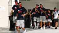 This picture taken on August 17, 2020, shows Paris Saint-Germain's Argentinian forward Angel Di Maria (2nd L), Paris Saint-Germain's Brazilian forward Neymar (C) and Paris Saint-Germain's Argentinian forward Leandro Paredes (3rd R), / AFP / FRANCK FIFE