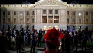 Supporters of U.S. President Donald Trump gather in front of the Arizona State Capitol Building to protest about the early results of the 2020 presidential election, in Phoenix, Arizona November 4, 2020. REUTERS/Edgard Garrido