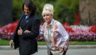 FILE PHOTO: Television actor Barbara Windsor and her husband Scott Mitchell arrive for a meeting with Britain's Prime Minister Boris Johnson in London, Britain, September 2, 2019. REUTERS/Simon Dawson/File Photo
