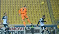 Juventus' Portuguese forward Cristiano Ronaldo jumps to score a header during the Italian Serie A football match Parma vs Juventus on December 19, 2020 at the Ennio-Tardini stadium in Parma. / AFP / Alberto Pizzoli 