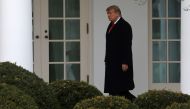 U.S. President Donald Trump walks to the Oval Office after returning from Mar-A-Lago to the White House in Washington, U.S., December 31, 2020. REUTERS/Leah Millis
