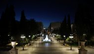 A view shows an empty Syntagma Square, amid lockdown restrictions due to the spread of the coronavirus disease (COVID-19) pandemic, in Athens, Greece, February 6, 2021. REUTERS/Costas Baltas

