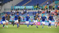 Soccer Football - Euro 2020 - Group A - Italy v Wales - Stadio Olimpico, Rome, Italy - June 20, 2021 Italy's Marco Verratti celebrates after the match with teammates Pool via REUTERS/Alberto Lingria
