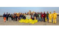 Philippine Institute of Civil Engineers Inc Qatar Chapter members during the beach clean-up.