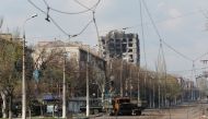 A view shows a street damaged during Ukraine-Russia conflict in the southern port city of Mariupol, Ukraine April 15, 2022. REUTERS/Alexander Ermochenko
