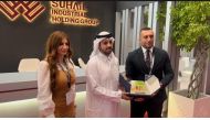Suhail Industrial Holding Group’s Sheikh Khalifa bin Abdulaziz Al Thani receives the Sponsorship Shield and Project Qatar 2022 Award from IFP Group officials.