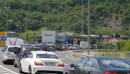Cars queue at the Slovenia-Croatia border in Dragonja, Slovenia, on May 15, 2020.  File Photo / Reuters
