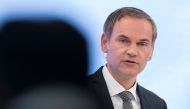Since his arrival last September as head of Volkswagen, Oliver Blume gives indications to slow down the strategy of his predecessor to compete for the title of champion of integrated software against Tesla. (Photo by THOMAS KIENZLE / AFP)