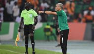 Ghana's English head coach Chris Hughton gestures instructions to his players from the touchline during the Africa Cup of Nations (CAN) 2024 group B football match between Mozambique and Ghana at Alassane Ouattara Olympic Stadium in Ebimpe, Abidjan on January 22, 2024. (Photo by Issouf SANOGO / AFP)
