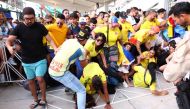 Fans try to enter the stadium amid disturbances prior to the CONMEBOL Copa America 2024 Final match between Argentina and Colombia at Hard Rock Stadium on July 14, 2024 in Miami Gardens, Florida. (Photo by Maddie Meyer / GETTY IMAGES NORTH AMERICA / Getty Images via AFP)