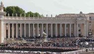 Pilgrims and visitors queue at St Peter's Square to enter the St Peter's Basilica and pay respects to the late Pope in the Vatican on April 23, 2025. Photo by Dimitar DILKOFF / AFP