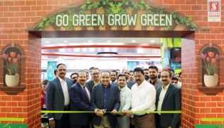 Safari Group Deputy Chairman & Managing Director Zainul Abideen inaugurating the promotion. 