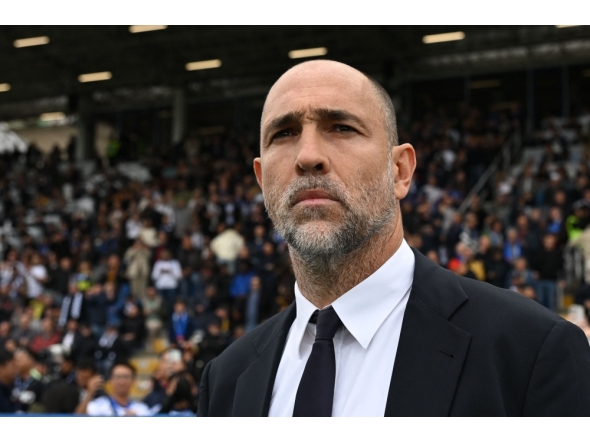 Juventus' Croatian coach Igor Tudor looks on before the Italian Serie A football match between Como and Juventus  on October 19, 2025. Photo by Piero Cruciatti / AFP