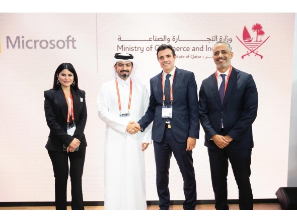 Director of Information Technology Department at MoCI, Ahmad Ali Al-Kuwari, along with other officials during the launch of Unified Platform.