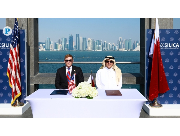 Minister of State for Foreign Trade Affairs H E Dr. Ahmed bin Mohammed Al-Sayed, and the US Under Secretary of State for Economic Affairs H E Jacob Helberg during the signing ceremony yesterday.  Pic: Rajan Vadakkemuriyil/The Peninsula