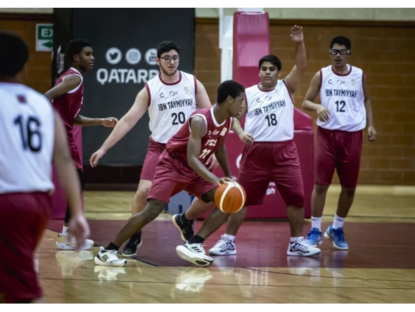 Thirty-two secondary school teams participated in the first round of the event. 