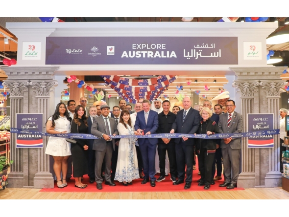 Ambassador of Australia to Qatar H E Shane Flanagan and Global Director of LuLu Group Dr. Mohamed Althaf with other officials and guests during the inauguration of Explore Australia.