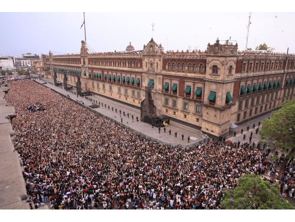 Handout picture released by Mexico's presidency press office showing fans of South Korea's K-pop band BTS in front of the Palacio Nacional in Mexico City on May 6, 2026. Photo by HANDOUT / MEXICO'S PRESIDENCY PRESS OFFICE / AFP