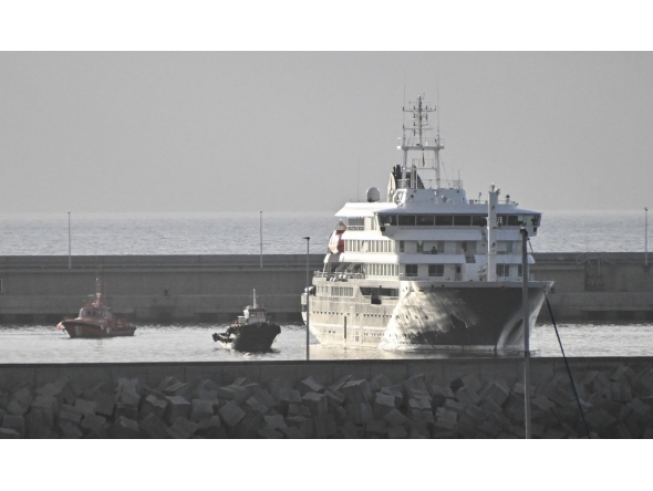 Evacuation preparations are underway for the hantavirus-hit cruise ship MV Hondius at the Port of Granadilla on the island of Tenerife in Spain, May 10, 2026. (Xinhua/Cheng Min)