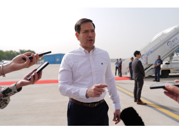 US Secretary of State Marco Rubio speaks to journalists before boarding his plane at Indira Gandhi International Airport in New Delhi on May 25, 2026. (Photo by Julia Demaree Nikhinson / Pool / AFP)
 