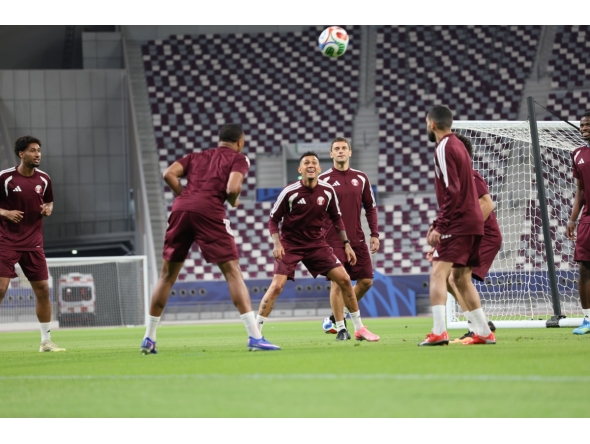 Qatar players during a training session at the Khalifa International Stadium yesterday. PICS: Hana Ramadan/The Peninsula