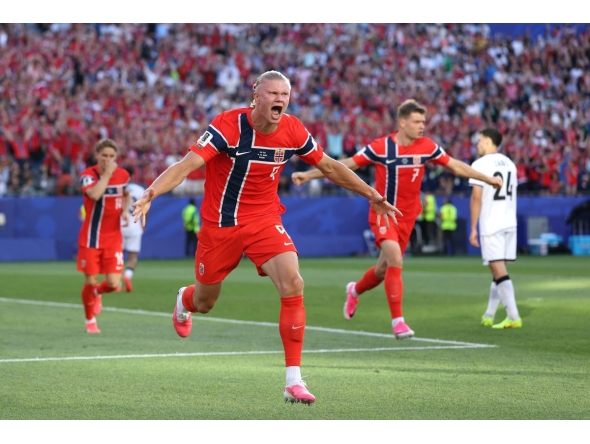 Erling Haaland #9 of Norway celebrates scoring his team's first goal during the FIFA World Cup 2026 Group I match between Iraq and Norway at Boston Stadium on June 16, 2026 in Foxborough, Massachusetts. (Photo by Justin Setterfield / GETTY IMAGES NORTH AMERICA / Getty Images via AFP)