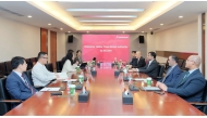 QFZ Chief Executive Officer, Sheikh Mohammed bin Hamad bin Faisal Al-Thani with Chief Executive Officer of JD.com, Sandy Ran Xu and other officials during the meeting.