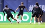 Christian Pulisic (centre) of the United States participates in a training session with teammates. (AFP)