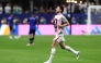  Declan Rice #4 of England warms up before the FIFA World Cup 2026 Semi Final match between England and Argentina at Atlanta Stadium on July 15, 2026 in Atlanta, Georgia. (Photo by Richard Pelham /  AFP)
